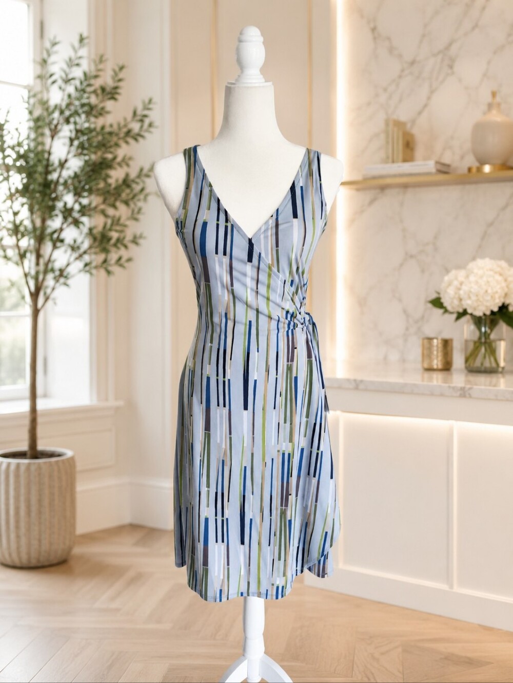 BCBGMAXAZRIA Wrap Dress Size Small Blue Green Stripe Sleeveless Stretch Midi Dre